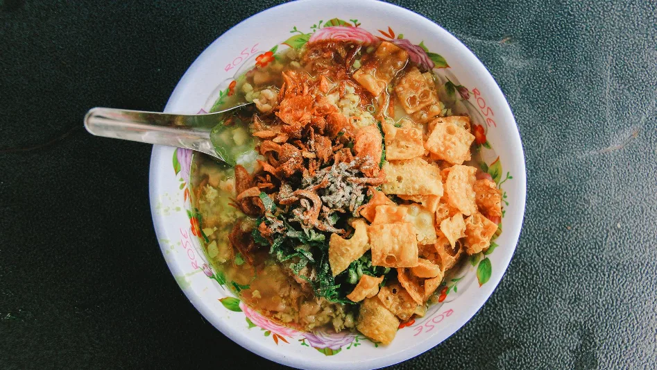 
Khao-tom-pong-karee-traditional-breakfast-Tak
