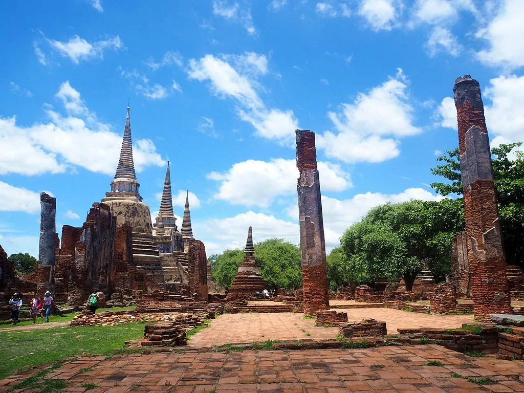 wat_prasri_sanphet