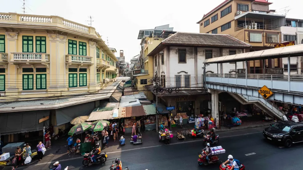 Sampheng Lane